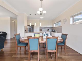 Gloria June - BYO Linen - Apollo Bay - 5