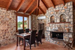 Filerolia Stone House - Pastida - 1