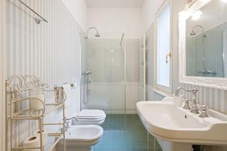 San Vitale Elegant Flat - 1