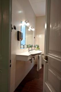 Hostal Girona - Barcelona - 9