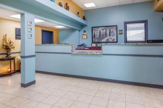 Super 8 by Wyndham Newcomerstown - Newcomerstown - 7