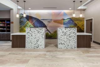 La Quinta Inn & Suites by Wyndham Middletown-Goshen - Middletown - 5