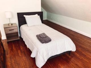 University House - 8 Bedrooms Walk to UF / Stadium - Gainesville - 3