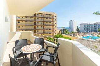 Santa Marta al lado de los servicios y de la playa - Benalmádena - 0