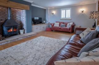 Highfield - 3 Bedroom Holiday Home - Llanmadoc - Llanmadoc - 9