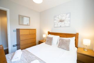 Velvet 2-bedroom apartment, Brewery Road, Hoddesdon - 0