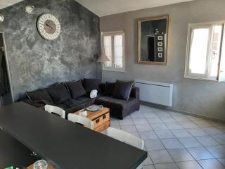 T2 centre ville vue Faron 40m2 en zone pietonne 4ème étage - Toulon - 7