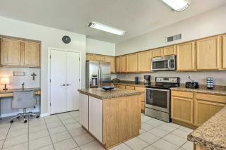 Lovely Tucson Home with Pool and Mountain Views - Tucson - 1