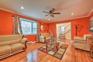 3-Story Home Deck 7 Mi to Downtown Baltimore - 7