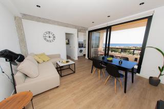 AMAZING APARTMENT WITH STUNNING VIEWS - 0