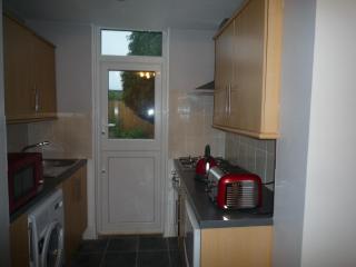 4 Bedroom Apartment & 2 Bedroom apartment - London - 4