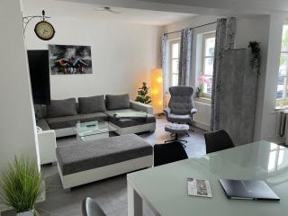 Große moderne Ferienwohnung, ruhige Innenstadtlage - Kassel - 7