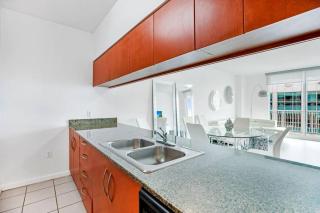 Amazing Penthouse In beautiful Brickell 42 floor!! Free Garage Parking - Miami - 5