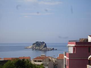 Apartments At Two Sisters - Petrovac na Moru - 3