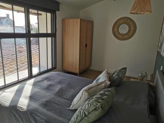 Jolie maison en pierres avec piscine et parking - Saint-Gelais - 3