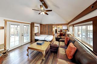 Pioneer Palace - 2