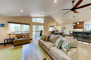 Prospector Palace - South Lake Tahoe - 4