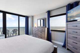 Oceanfront Penthouse, Two-Story, 3 Bedrooms - Myrtle Beach - 1