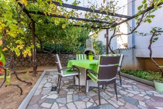 Apartmani Velnic 2 - Baška (Bescanuova) - 1