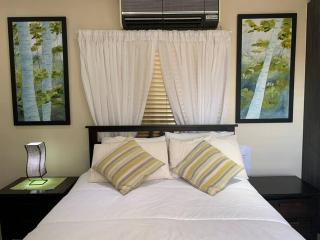 Orange Breeze Self-Catering Apartment - 3