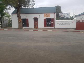 Karoo Manor Guesthouse and Restaurant - 4