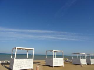 EL Gouna Mangrovy 1 BR back view no couple - 5