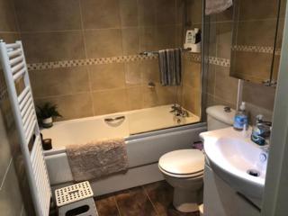 Captivating Apartment in Copthorne near Gatwick - Copthorne - 5