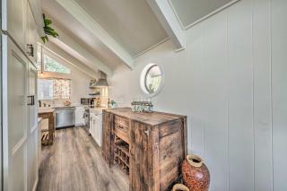 Unique and Modern Alto Home with Private Hot Tub! - Alto - 4