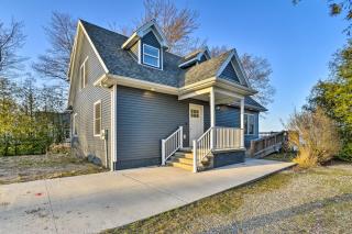 Lakefront Lexington Escape Steps to Beach! - Lexington - 8