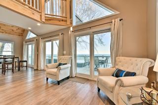 Lakefront Lexington Escape Steps to Beach! - Lexington - 6
