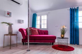 Suite L'echappee - Maison romantique - SPA & Sauna Privatif- Pole Dance - Lit rond avec miroir au plafond - Pézarches - 6