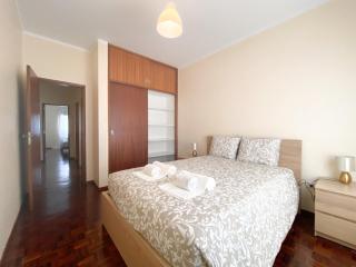Central Apartment Near the Beaches #1922 - Lagos - 9