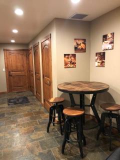 Penthouse Mountain Haven with Community Spa Room - Kellogg - 1