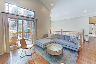 Luxury Mountain Retreat - South Lake Tahoe - 3