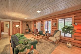 Riverfront Troy Cabin Ready with Bikes and Rafts! - 9