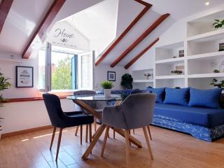 Apartments Sandra in the historical center of the city - Supetar - 3