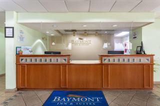 Baymont by Wyndham Tallahassee - Tallahassee - 2