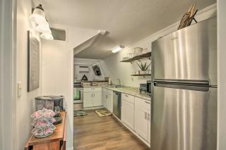 Quaint Tignall Cabin with Deck and Private Dock! - Tignall - 2