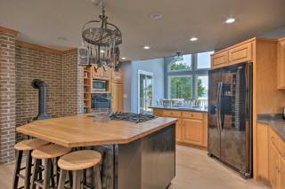 Impeccable Home with Dock and Pool on Lake Wateree! - Camden - 2