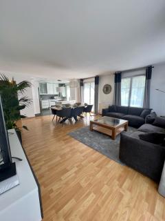 100m2 // ideal Family/Friends // 5min Disney/Val DEurope - Serris - 8