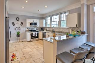 Dayton House with Private Hot Tub, Patio, Grill - - 1