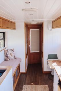 Relaxing retreat for 2 on beautiful converted bus - Levaré - 5