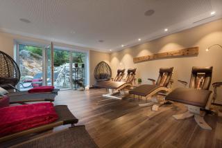 Bayern Resort Hotel - Adults only - mit Zugspitzblick - Eibsee-Nähe - Wellnessbereich - Naturpool im Sommer - Grainau - 2