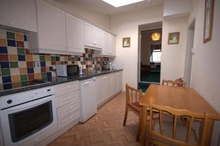 Lizzys Little Kitchen Town Accommodation - Listowel - 2