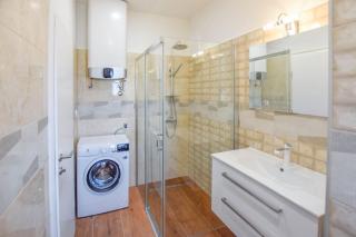 Apartment L and S on The Beach - Ugrinići - 3