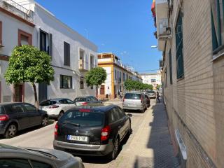 Acogedor apartamento en semisótano con patio y cerca de la Plaza de España - Sevilla - 3