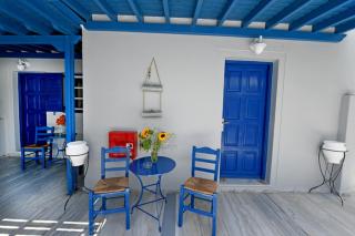 Lunar Santorini Hotel - 4