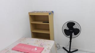 Sua Kitnet na Praia 12 Atenção PEQUENA Só prá dormir Ambiente Familiar Ar Cond TV Microondas Frigobar Internet Centro - 2