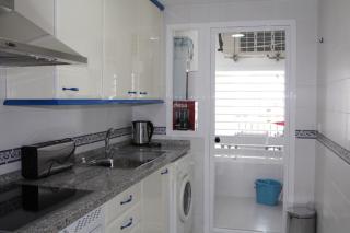 2105-Apt 2 bedrooms, on the beach, port view, pool - Manilva - 5