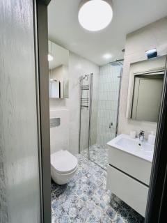 AMBER APARTMENTS - FRESH STUDIO - 3